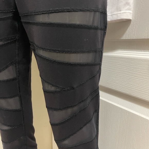 Lululemon great conditions Athletic pants - Picture 5 of 11